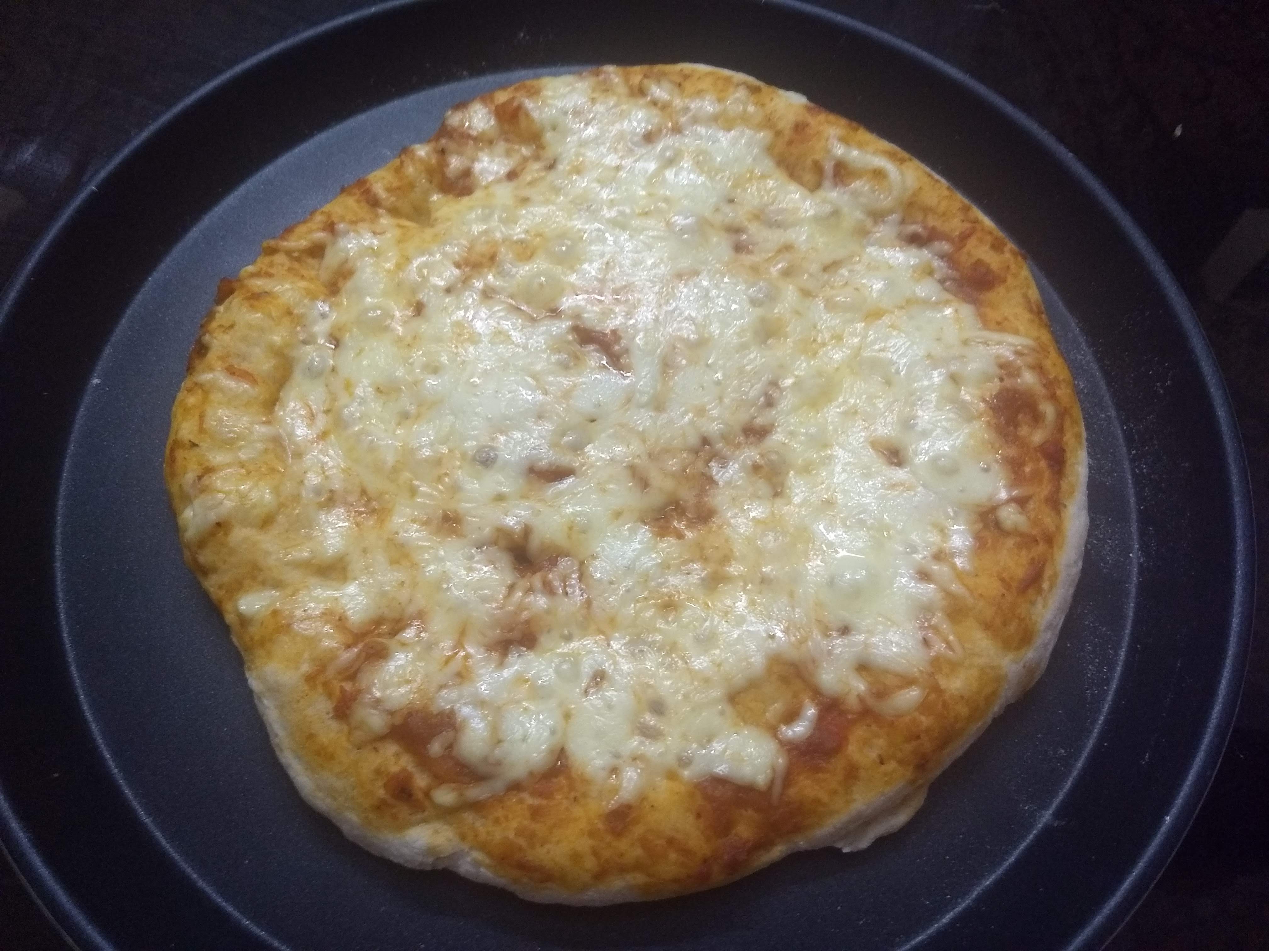 Classic cheese pizza