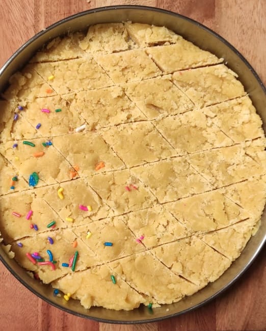 Funfetti shortbread bars