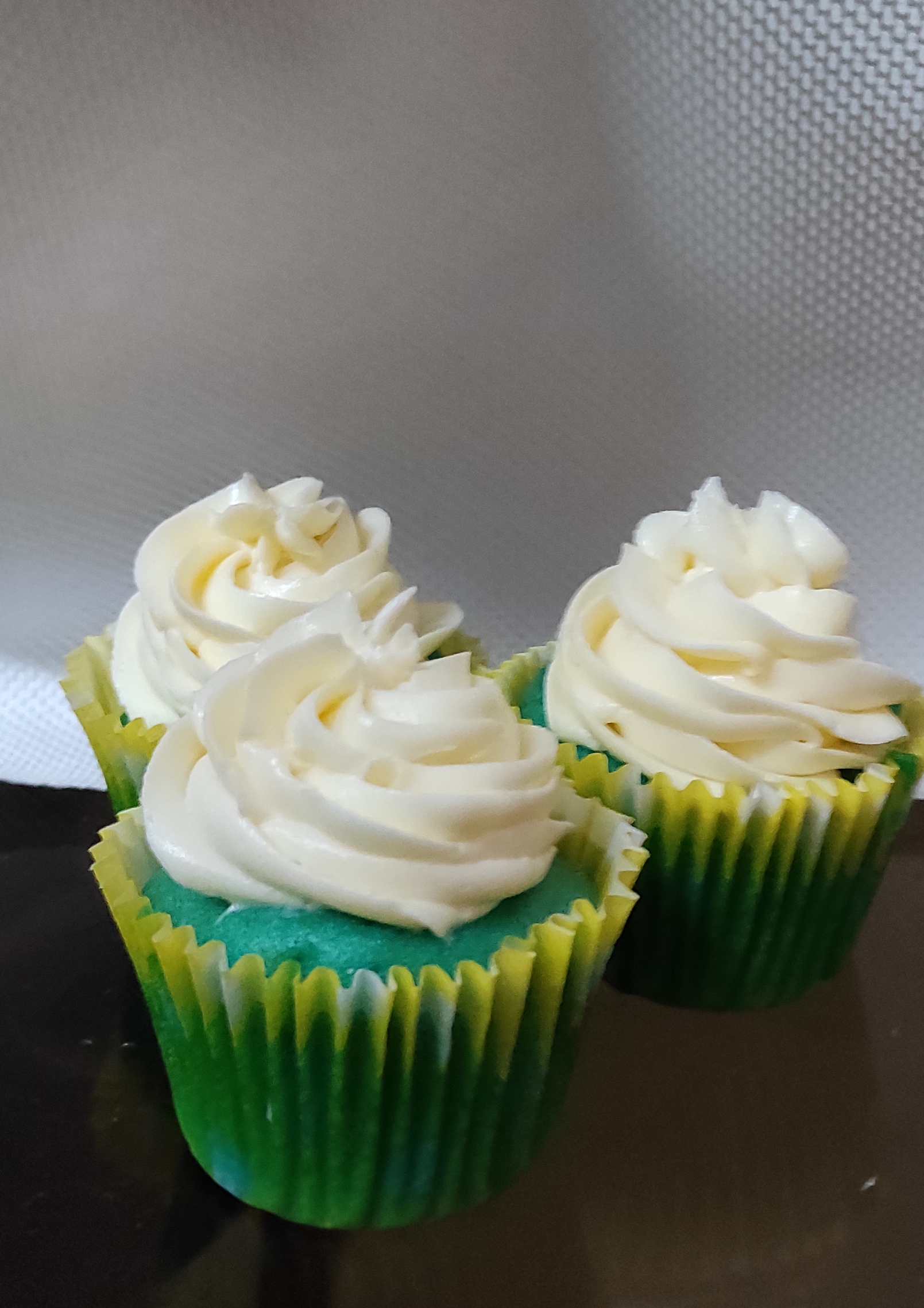 Mint vanilla cupcakes detail