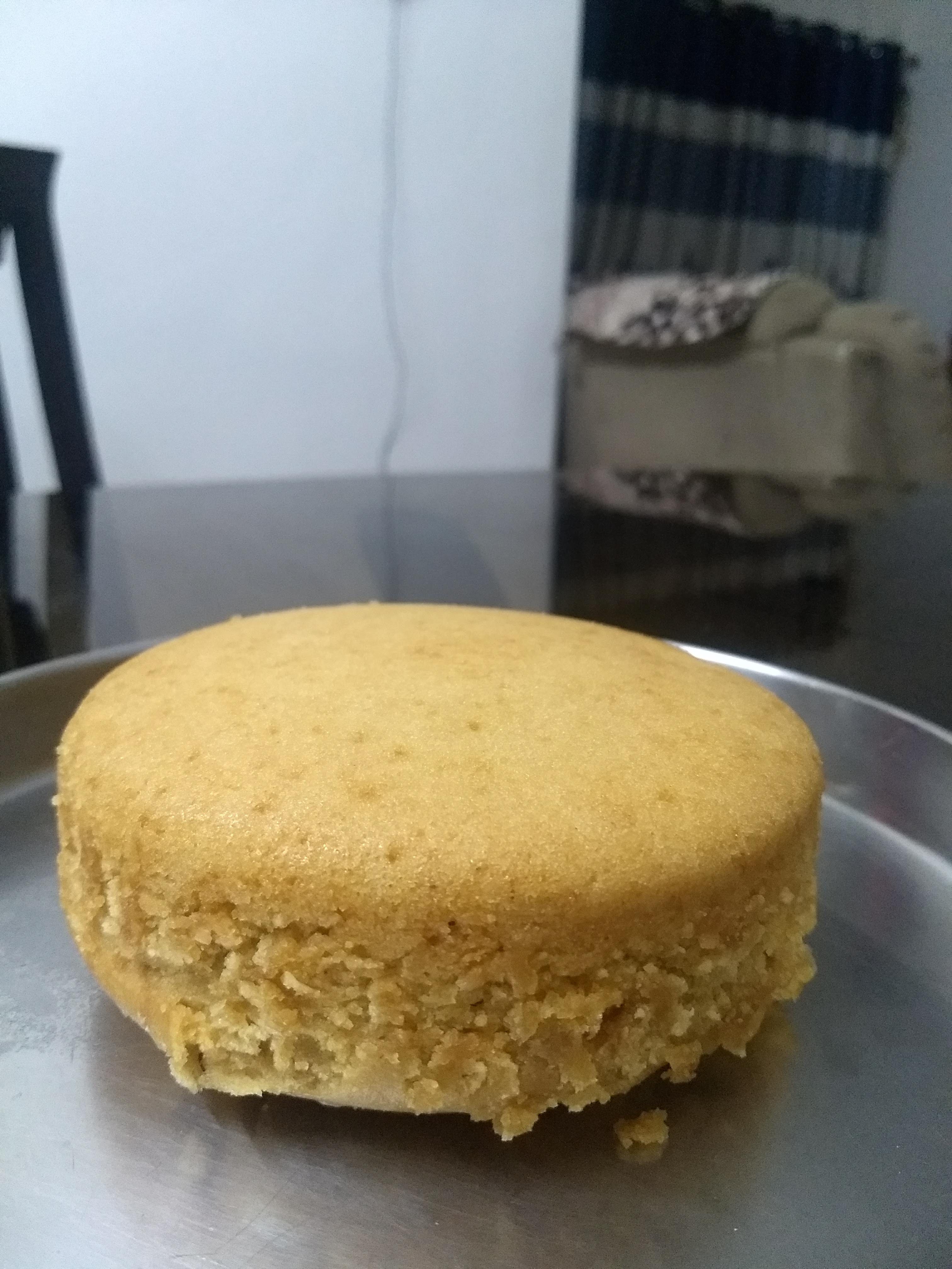 Vanilla sponge cake